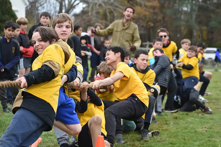 Sparhawk team in tug of war